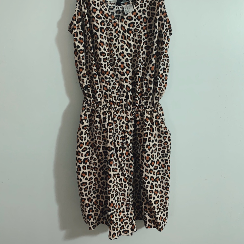 ROMPER🤎 - Picture 3 of 3